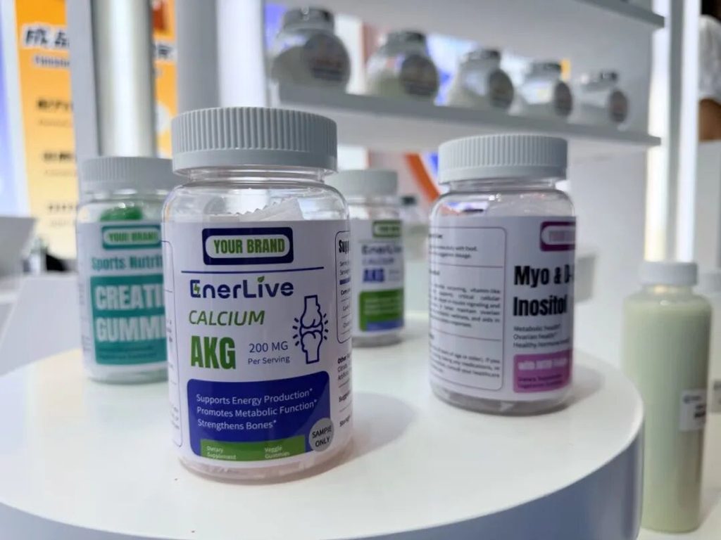 希吉亚生物展台成品制剂与软胶囊样品展示